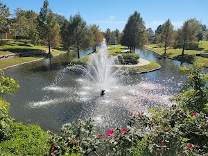 Mandolin Gardens Park place picture